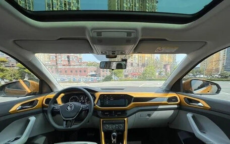 Volkswagen T-Cross I, 2022 год, 1 550 000 рублей, 8 фотография