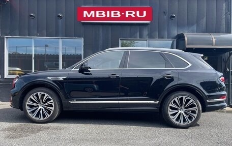 Bentley Bentayga I, 2022 год, 18 500 000 рублей, 2 фотография