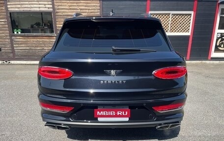 Bentley Bentayga I, 2022 год, 18 500 000 рублей, 8 фотография