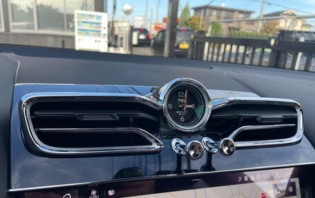 Bentley Bentayga I, 2022 год, 18 500 000 рублей, 31 фотография