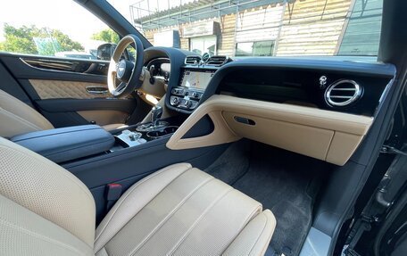 Bentley Bentayga I, 2022 год, 18 500 000 рублей, 29 фотография