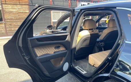 Bentley Bentayga I, 2022 год, 18 500 000 рублей, 25 фотография