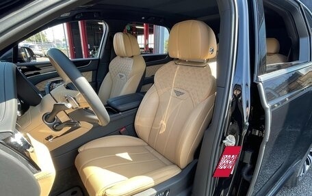 Bentley Bentayga I, 2022 год, 18 500 000 рублей, 20 фотография