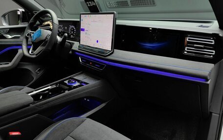 Volkswagen Tiguan, 2025 год, 5 300 000 рублей, 21 фотография