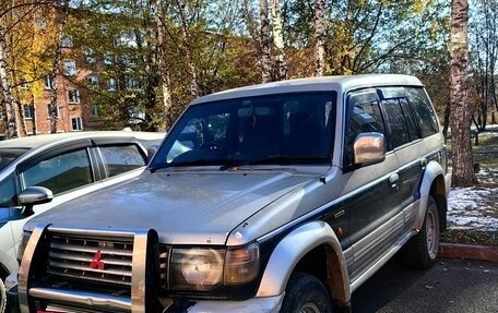 Mitsubishi Pajero III рестайлинг, 1992 год, 345 000 рублей, 2 фотография