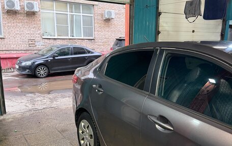 KIA Rio III рестайлинг, 2012 год, 590 000 рублей, 2 фотография