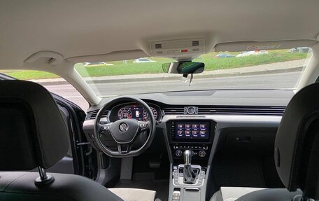 Volkswagen Passat B8 рестайлинг, 2019 год, 2 750 000 рублей, 7 фотография