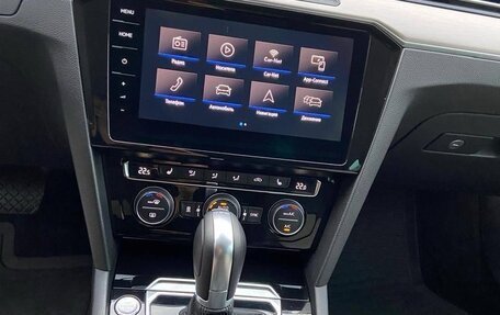 Volkswagen Passat B8 рестайлинг, 2019 год, 2 750 000 рублей, 11 фотография