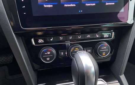 Volkswagen Passat B8 рестайлинг, 2019 год, 2 750 000 рублей, 20 фотография