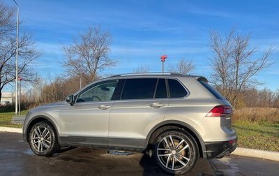 Volkswagen Tiguan II, 2018 год, 2 200 000 рублей, 1 фотография