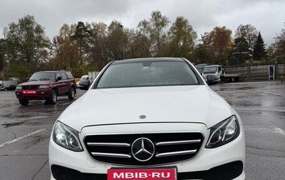 Mercedes-Benz E-Класс, 2017 год, 3 200 000 рублей, 1 фотография