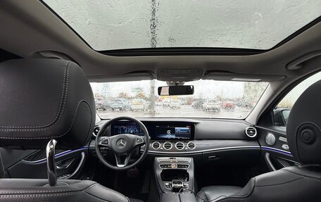 Mercedes-Benz E-Класс, 2017 год, 3 200 000 рублей, 8 фотография