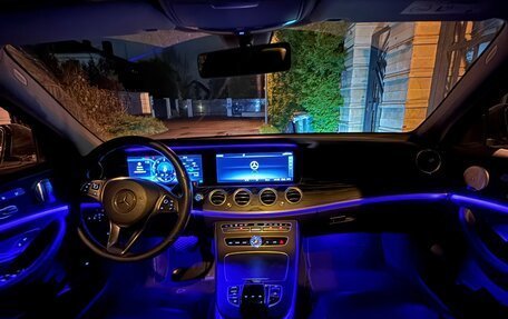 Mercedes-Benz E-Класс, 2017 год, 3 200 000 рублей, 15 фотография