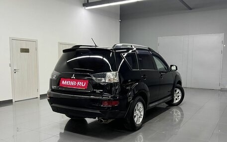 Mitsubishi Outlander III рестайлинг 3, 2011 год, 1 045 000 рублей, 2 фотография