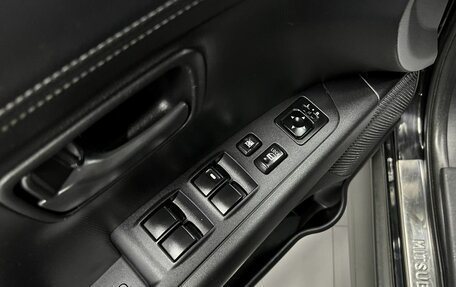 Mitsubishi Outlander III рестайлинг 3, 2011 год, 1 045 000 рублей, 18 фотография