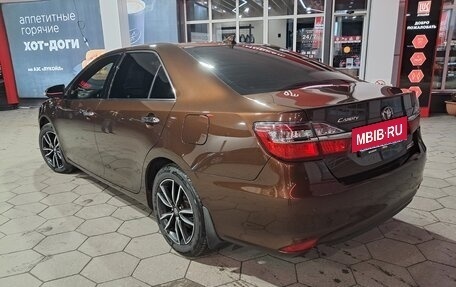 Toyota Camry, 2017 год, 1 995 000 рублей, 5 фотография