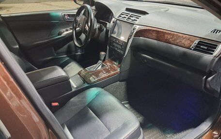 Toyota Camry, 2017 год, 1 995 000 рублей, 9 фотография