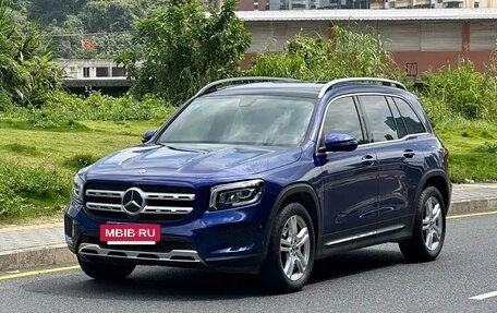 Mercedes-Benz GLB, 2021 год, 1 995 000 рублей, 3 фотография