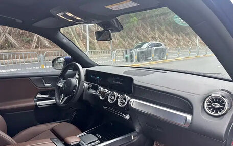 Mercedes-Benz GLB, 2021 год, 1 995 000 рублей, 15 фотография