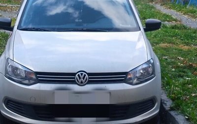 Volkswagen Polo VI (EU Market), 2011 год, 700 000 рублей, 1 фотография