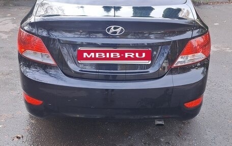 Hyundai Solaris II рестайлинг, 2013 год, 750 000 рублей, 3 фотография