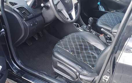 Hyundai Solaris II рестайлинг, 2013 год, 750 000 рублей, 10 фотография