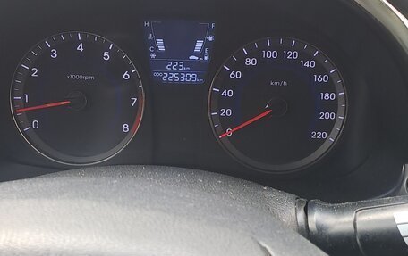 Hyundai Solaris II рестайлинг, 2013 год, 750 000 рублей, 13 фотография