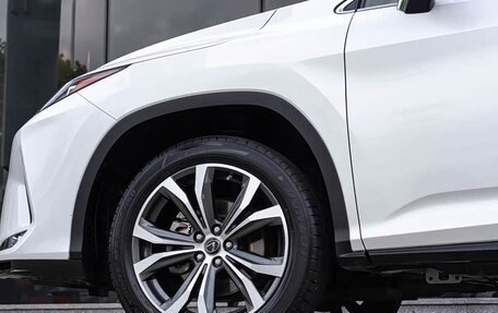 Lexus RX IV рестайлинг, 2021 год, 4 198 000 рублей, 8 фотография