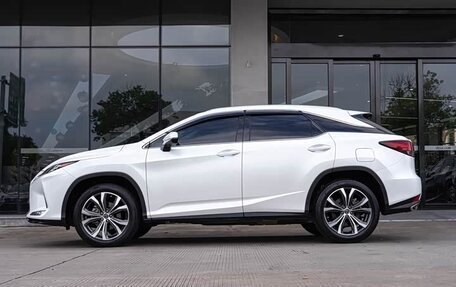 Lexus RX IV рестайлинг, 2021 год, 4 198 000 рублей, 3 фотография