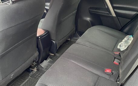 Toyota RAV4, 2014 год, 1 980 000 рублей, 2 фотография