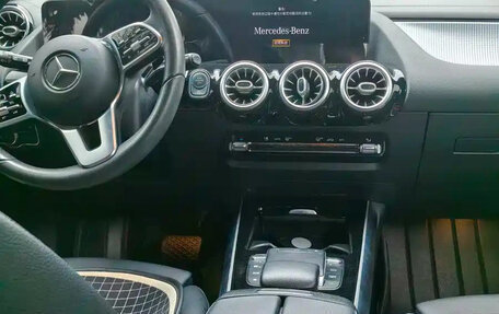 Mercedes-Benz GLA, 2021 год, 1 970 000 рублей, 11 фотография