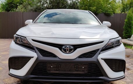 Toyota Camry, 2023 год, 2 900 000 рублей, 4 фотография