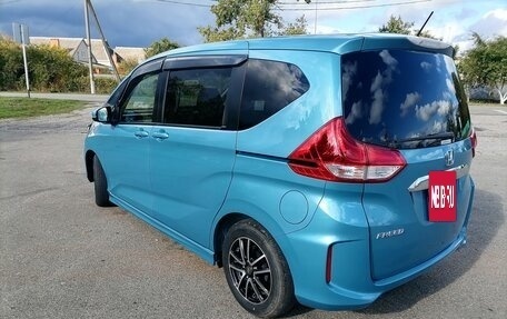 Honda Freed II, 2017 год, 1 500 000 рублей, 3 фотография