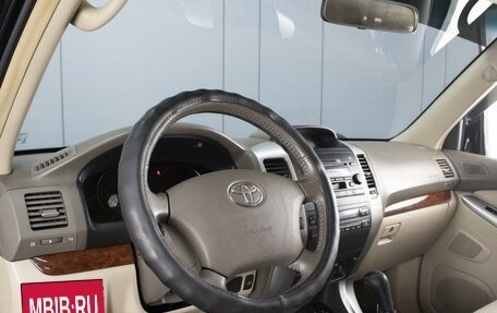 Toyota Land Cruiser Prado 120 рестайлинг, 2003 год, 1 480 000 рублей, 12 фотография