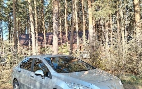 Peugeot 408 I рестайлинг, 2013 год, 665 000 рублей, 3 фотография