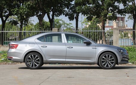 Skoda Superb III рестайлинг, 2025 год, 2 983 290 рублей, 5 фотография