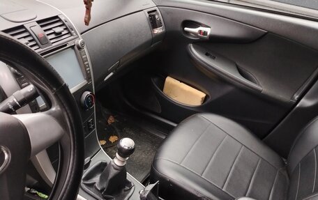Toyota Corolla, 2011 год, 950 000 рублей, 2 фотография