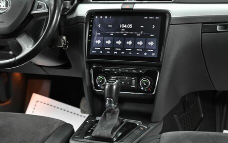 Skoda Superb III рестайлинг, 2014 год, 995 000 рублей, 11 фотография