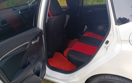 Honda Fit III, 2016 год, 1 150 000 рублей, 22 фотография