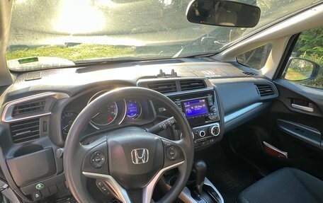 Honda Fit III, 2018 год, 1 530 000 рублей, 19 фотография