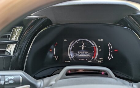 Lexus RX IV рестайлинг, 2022 год, 6 900 000 рублей, 11 фотография