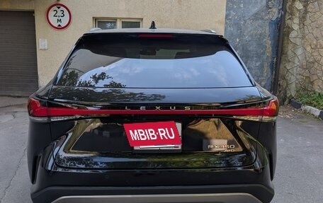 Lexus RX IV рестайлинг, 2022 год, 6 900 000 рублей, 3 фотография