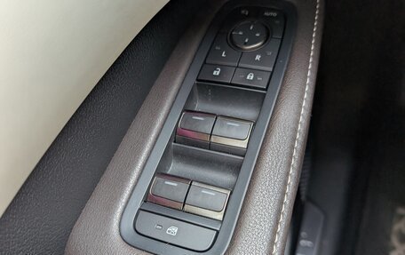 Lexus RX IV рестайлинг, 2022 год, 6 900 000 рублей, 13 фотография