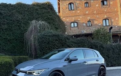 Volkswagen Golf VIII, 2022 год, 1 900 000 рублей, 1 фотография