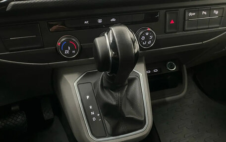 Volkswagen Caravelle T6 рестайлинг, 2022 год, 4 911 000 рублей, 9 фотография