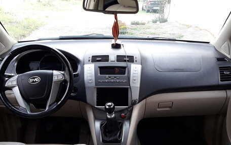 BYD S6, 2013 год, 999 000 рублей, 7 фотография