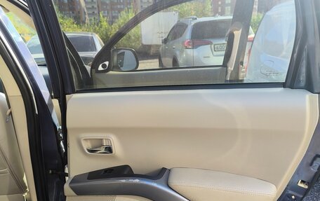 Mitsubishi Outlander III рестайлинг 3, 2008 год, 1 000 000 рублей, 17 фотография