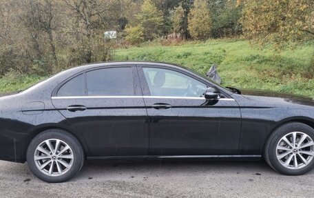 Mercedes-Benz E-Класс, 2020 год, 3 500 000 рублей, 3 фотография