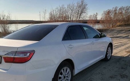 Toyota Camry, 2015 год, 2 300 000 рублей, 8 фотография
