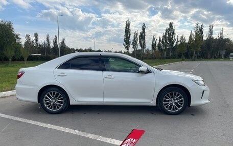 Toyota Camry, 2017 год, 2 680 000 рублей, 7 фотография